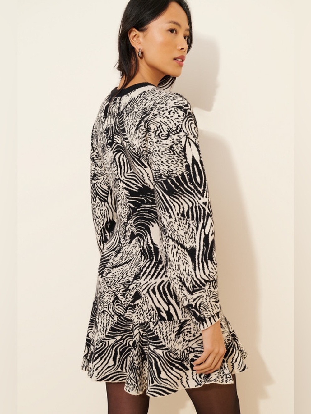 Anthropologie Slim Ruffle Abstract Zebra Knit Mini Dress XL